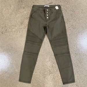ABERCROMBIE & FITCH Super Skinny Mid Rise Olive Green Botton Fly Pants Size 26